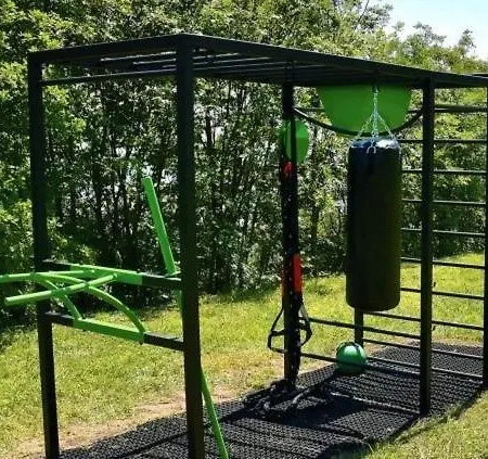 مكان تخييم Italia 90 4*