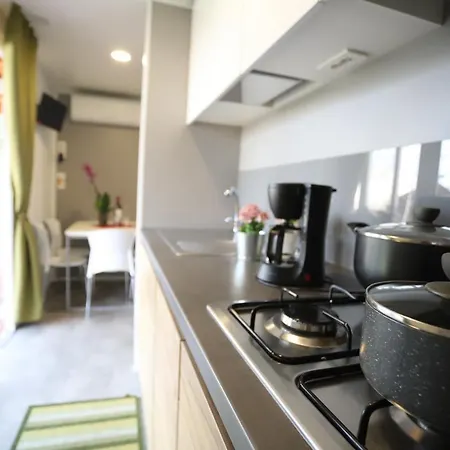 Italia 90 دومازو