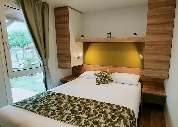 Camping Italia 90 4*