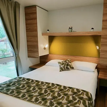 Kemping Italia 90 4*