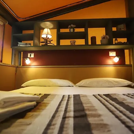 Camping Italia 90 Domaso